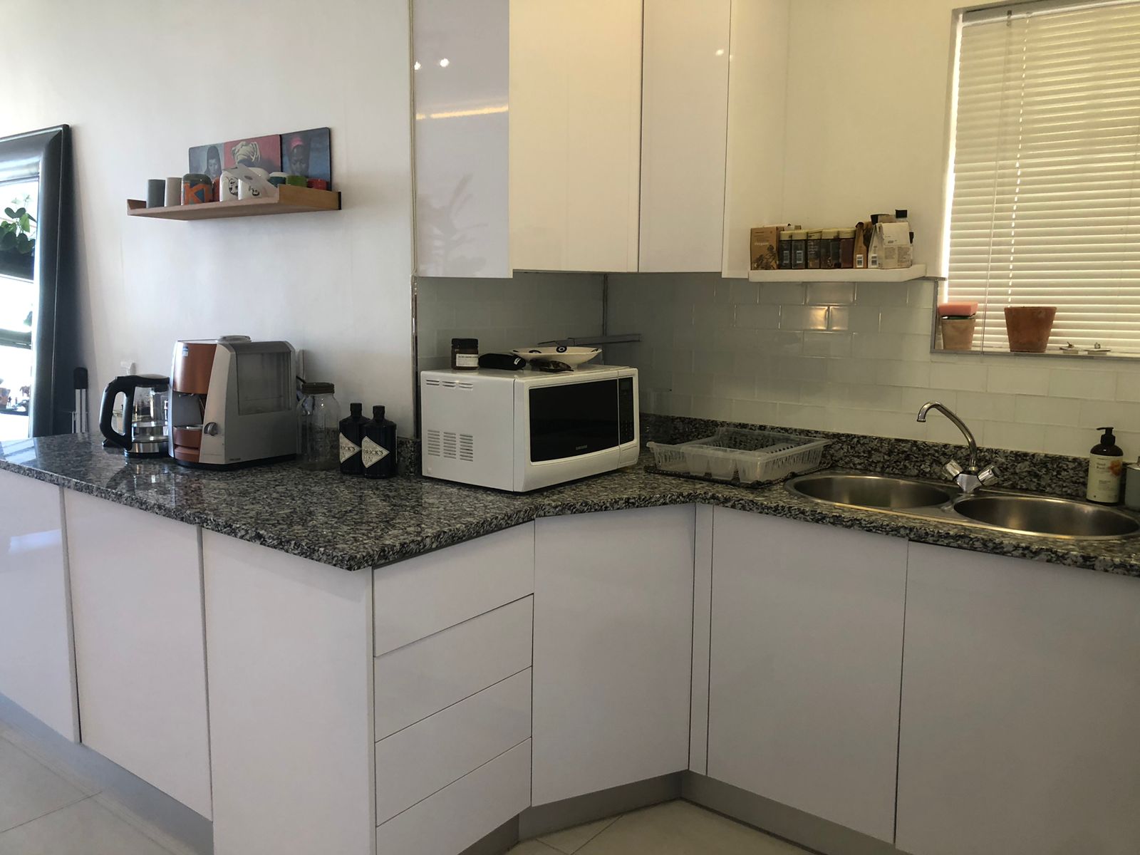 To Let 0 Bedroom Property for Rent in Sea Point Western Cape